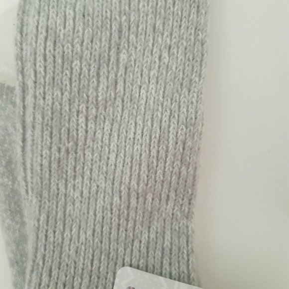 Muk Luks Socks - Picture 3 of 5